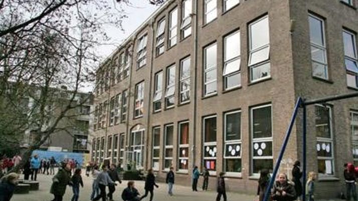 Annie M.G. Schmidt, Schoolwijzer Amsterdam